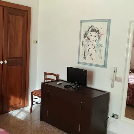 Domus Ξενοδοχείο με διαμερίσματα 4*