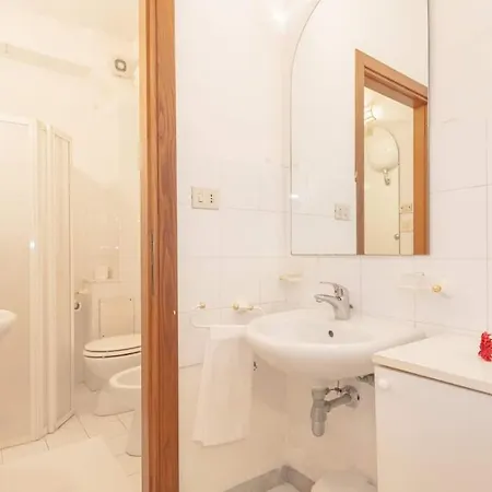 Domus Hotel apartamentowy Piza