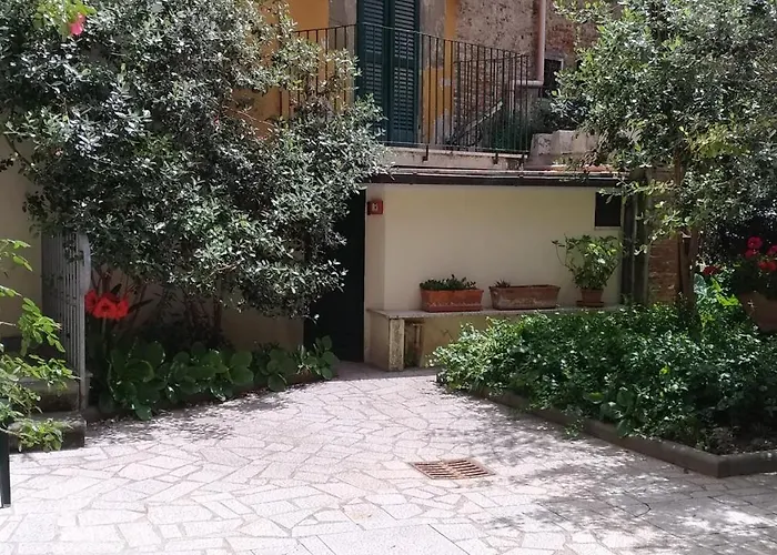 Ξενοδοχείο με διαμερίσματα Domus